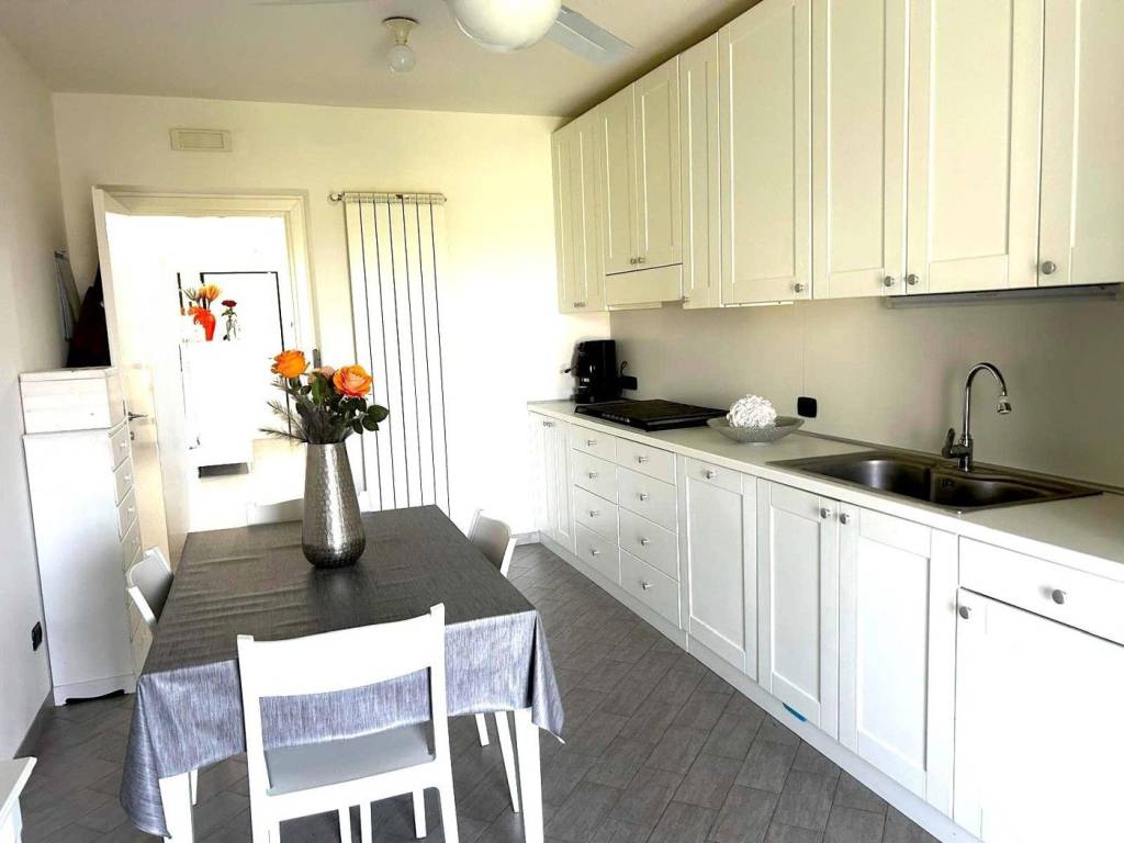 Casa indipendente a Terracina in Strada Delle Cannete - Foto 5