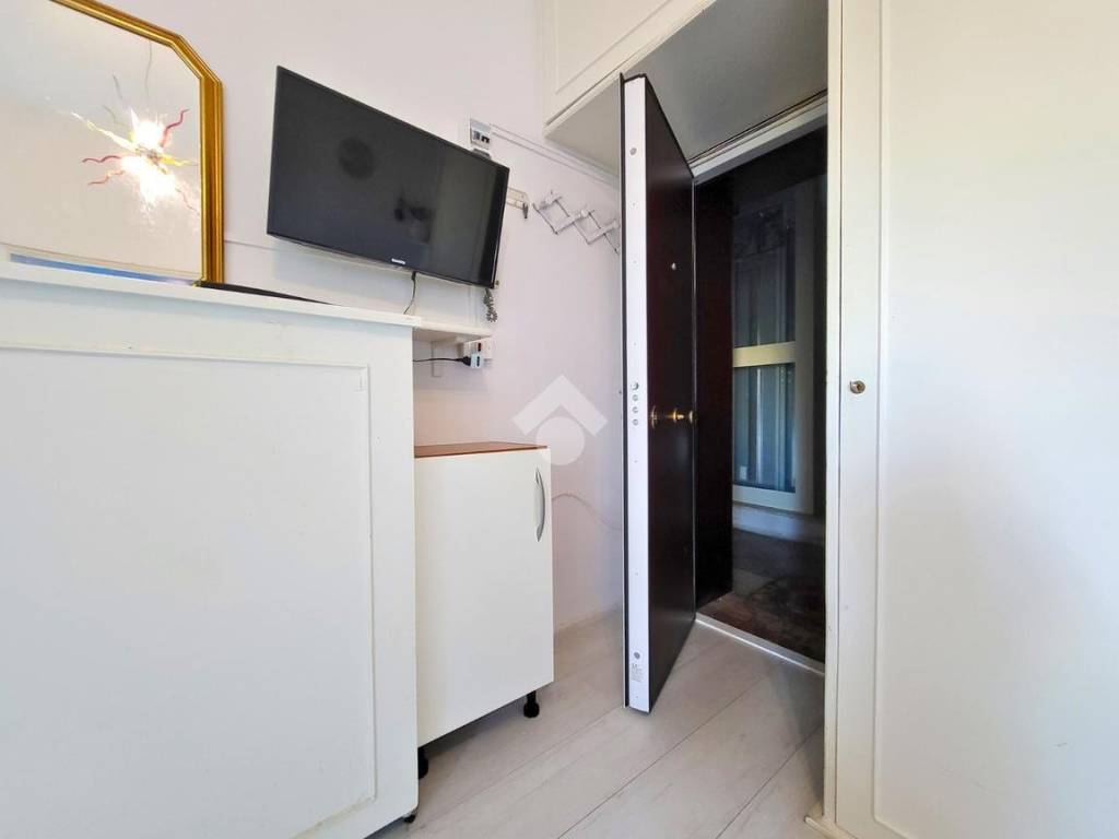 Appartamento a Follonica in Via Merloni, 7 - Foto 3