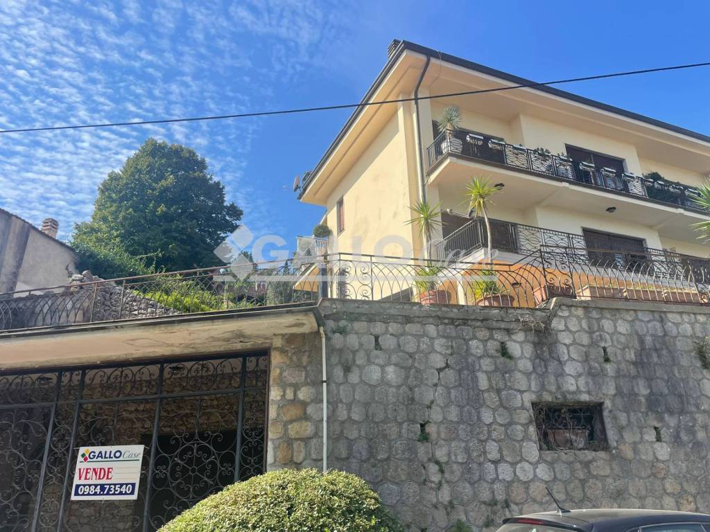 Appartamento a Cosenza in Via Tommaso Arnoni - Foto 2