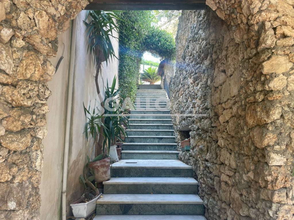 Appartamento a Cosenza in Via Tommaso Arnoni - Foto 3