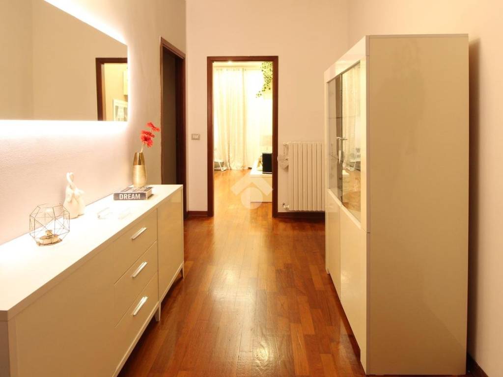 Appartamento a Brindisi in Via Fratelli Cervi, 2 - Foto 4