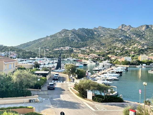 Appartamento a Arzachena in Via della Marina - Foto 2