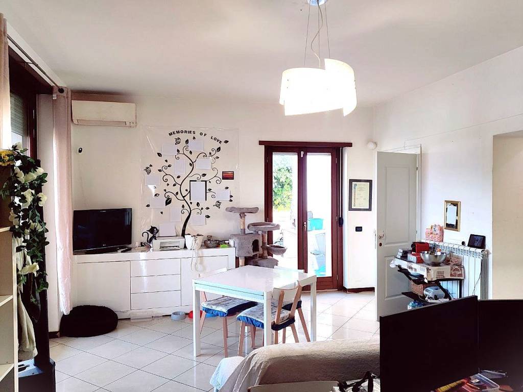 Appartamento a Montalto di castro in Via Aurelia Tarquinia, 41 - Foto 4
