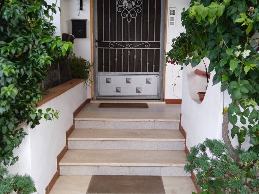 Villa a Vibo valentia in Via Longobardi Traversa 1 - Foto 4