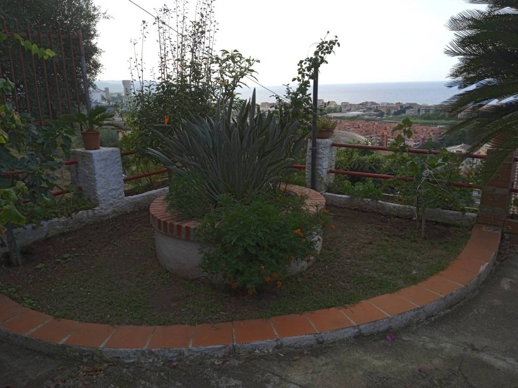 Villa a Vibo valentia in Via Longobardi Traversa 1 - Foto 5