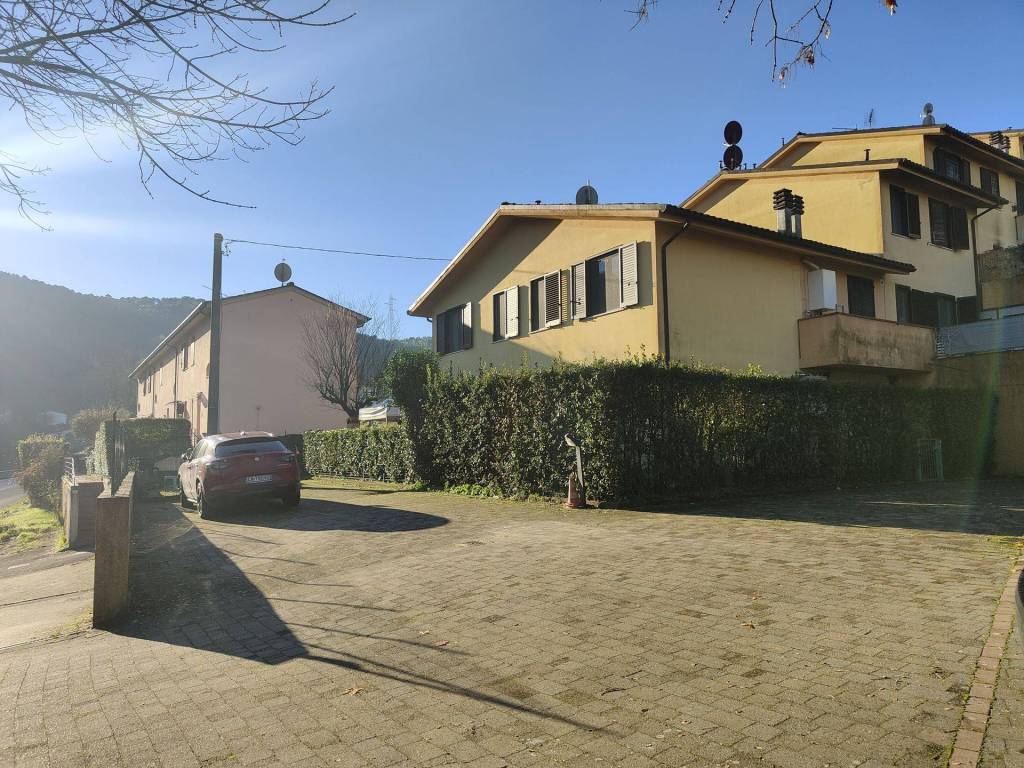 Appartamento a Lucca in Via Nuova per Pisa, 6320, 55100 Lucca LU, Italia - Foto 2