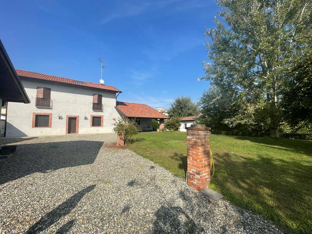 Villa a Novara in Strada Provinciale di Granozzo - Foto 2