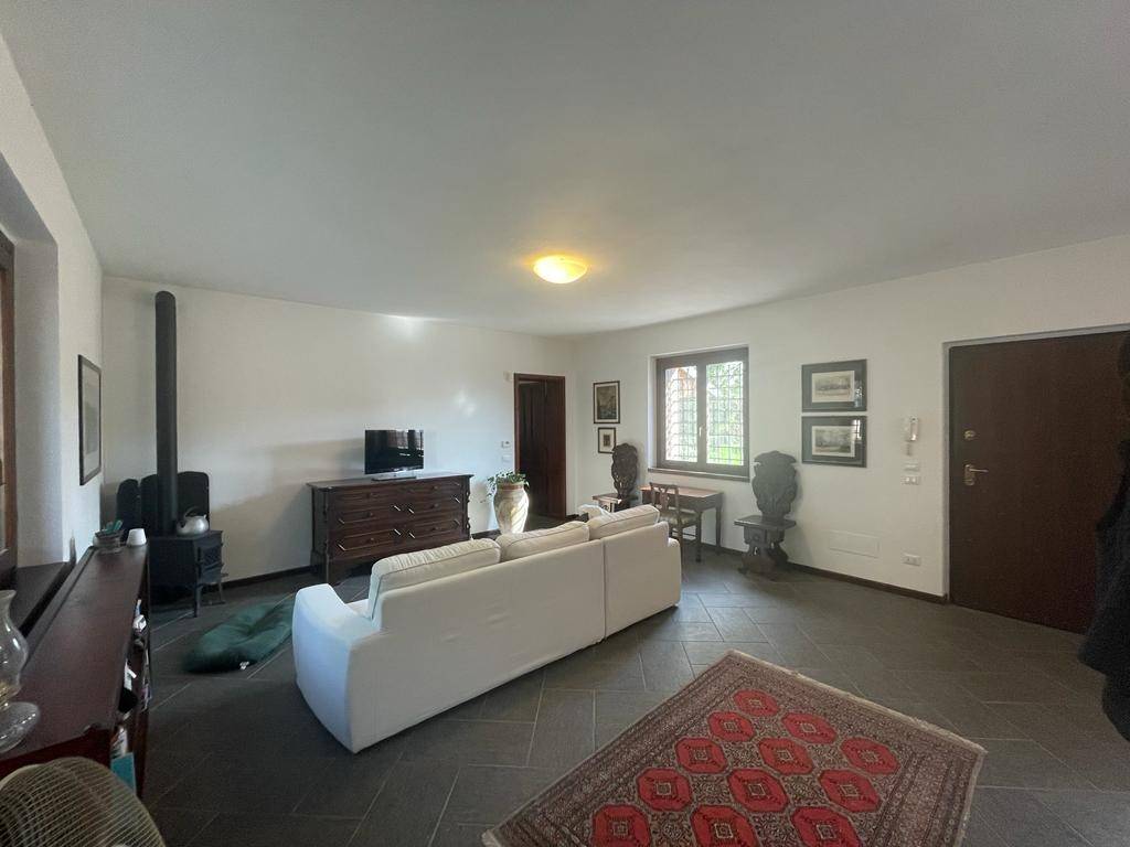 Villa a Novara in Strada Provinciale di Granozzo - Foto 5