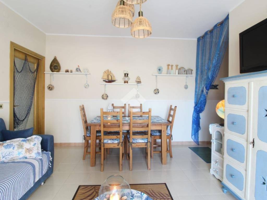 Appartamento a Alba adriatica in Via Verona, 7 - Foto 2