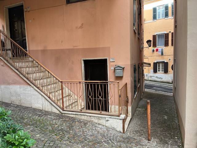 Appartamento a Ceccano in Piazza 25 Luglio - Foto 2