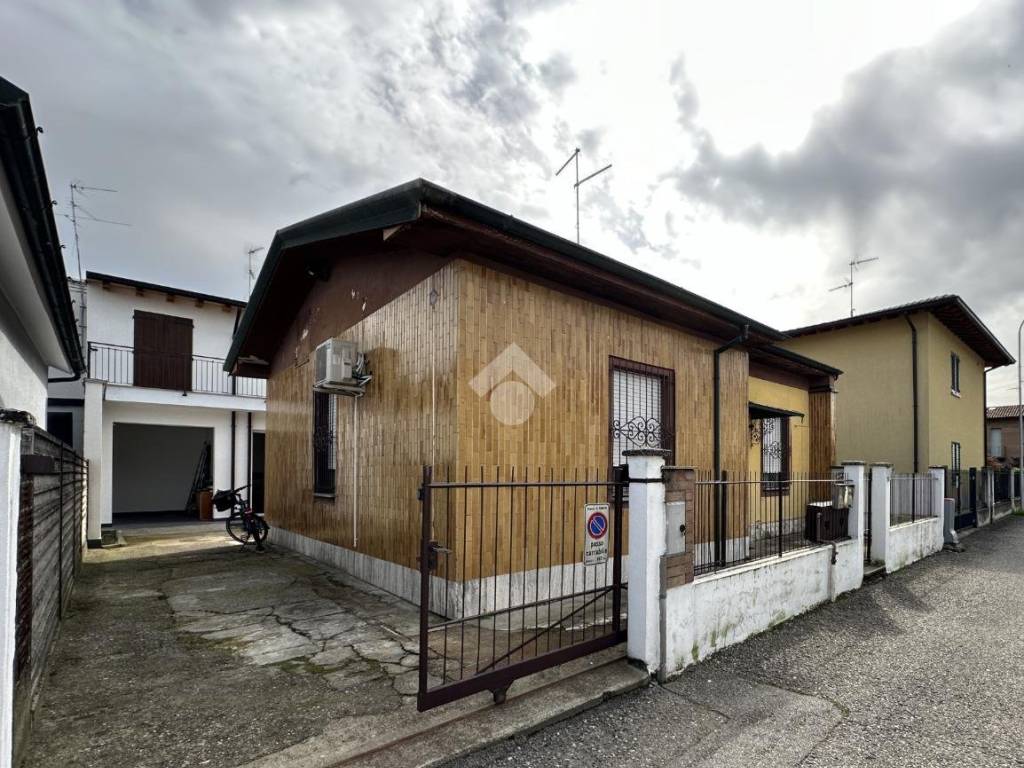 Villa a Pandino in Via Matteotti, 2 - Foto 2