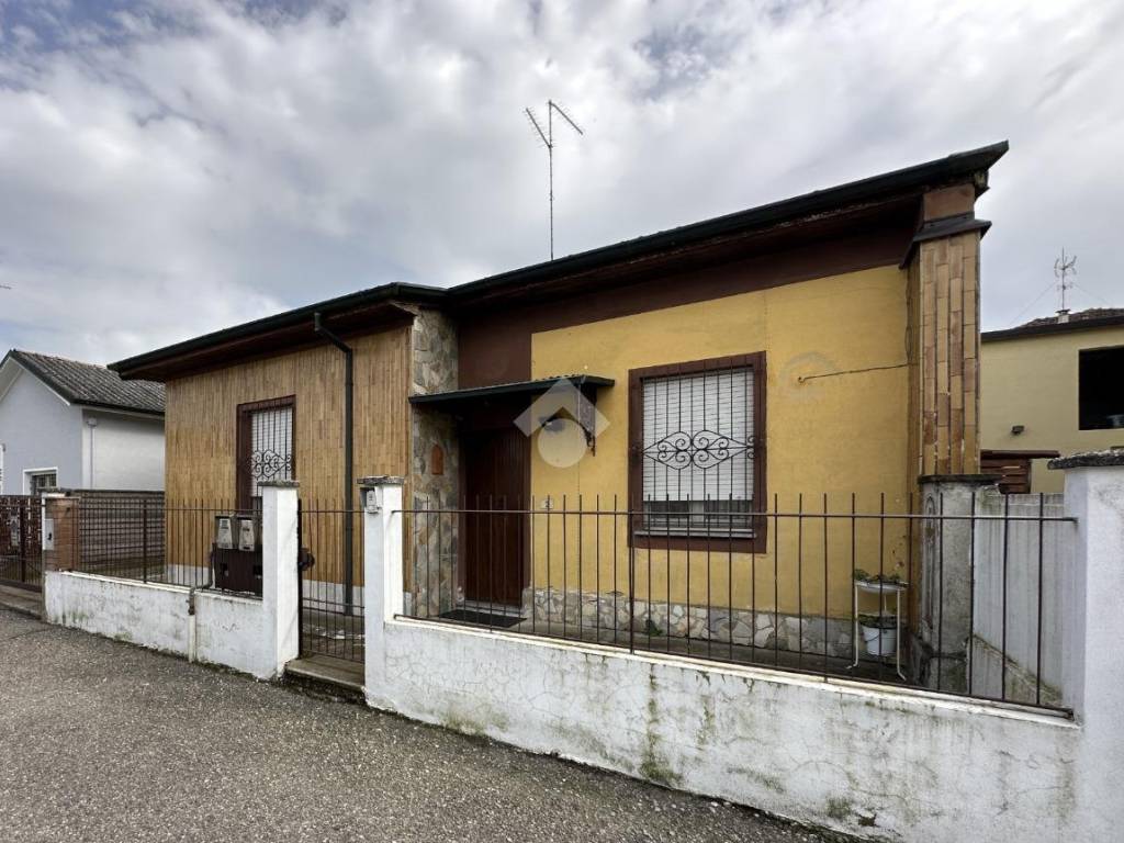Villa a Pandino in Via Matteotti, 2 - Foto 4