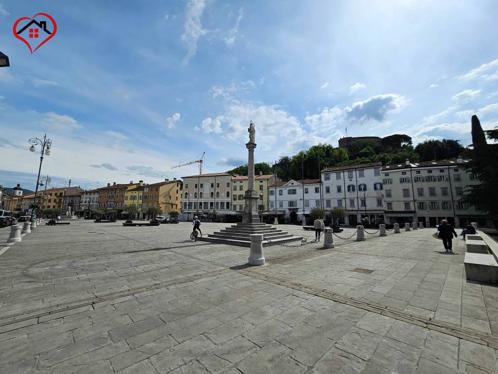 Appartamento a Gorizia in Piazza della Vittoria, 5 - Foto 2
