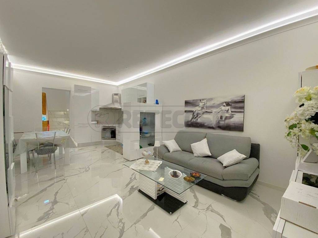 Villa a Pietrasanta in Via Prato, 38 - Foto 2
