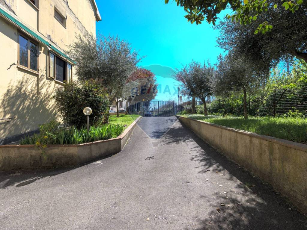 Appartamento a Prato in VIA ERNESTO CODIGNOLA, 4 - Foto 4