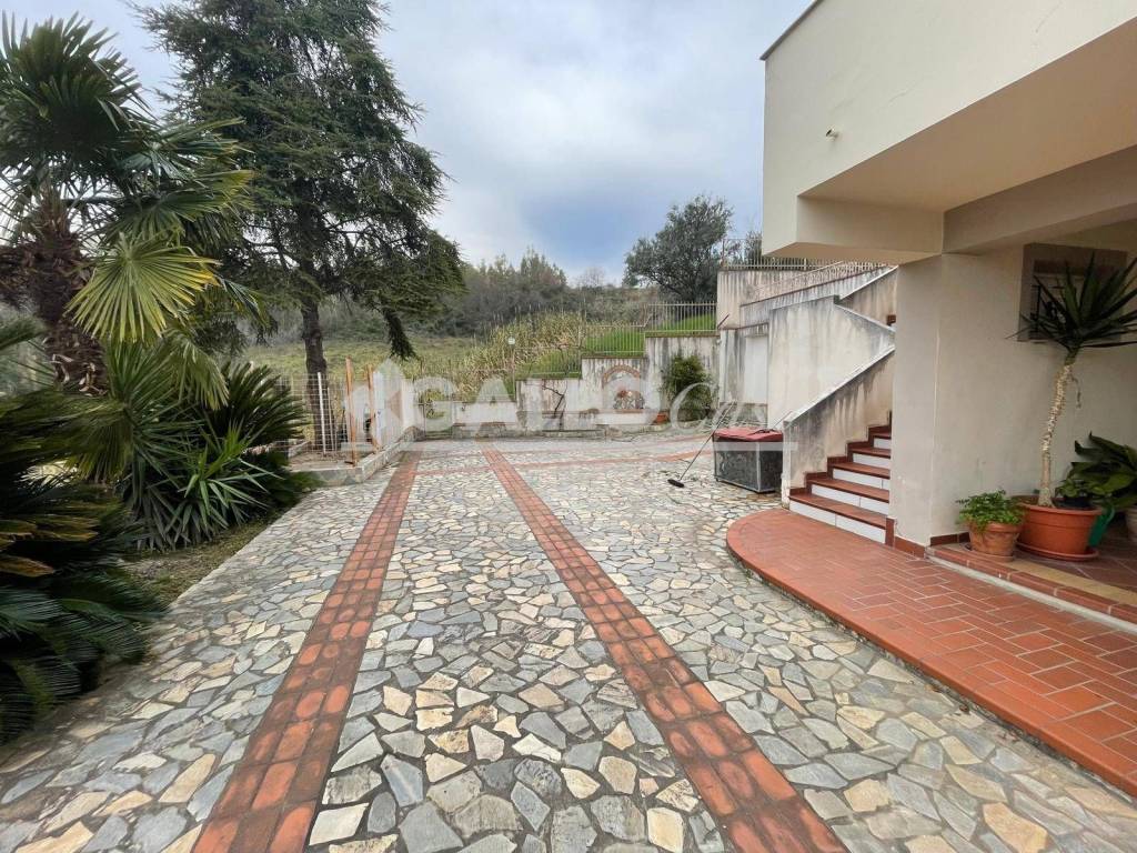 Villa a Rende in Via M Buonarroti - Sant'Agostino - Foto 2