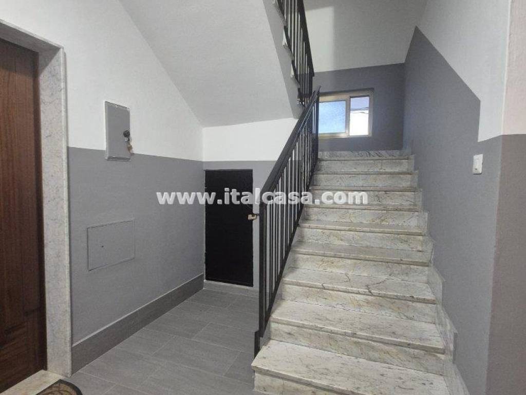 Appartamento a Crotone in via angelina Mauro - Foto 2