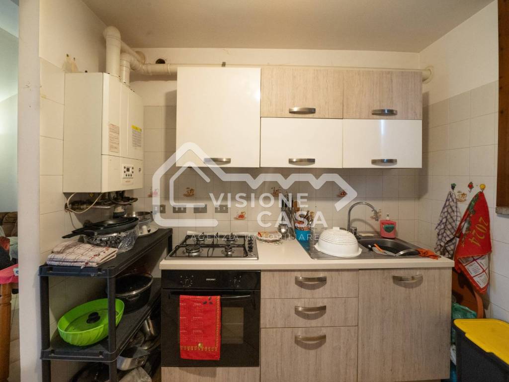 Appartamento a Castelnovo di sotto in Piazza 4 Novembre - Foto 4