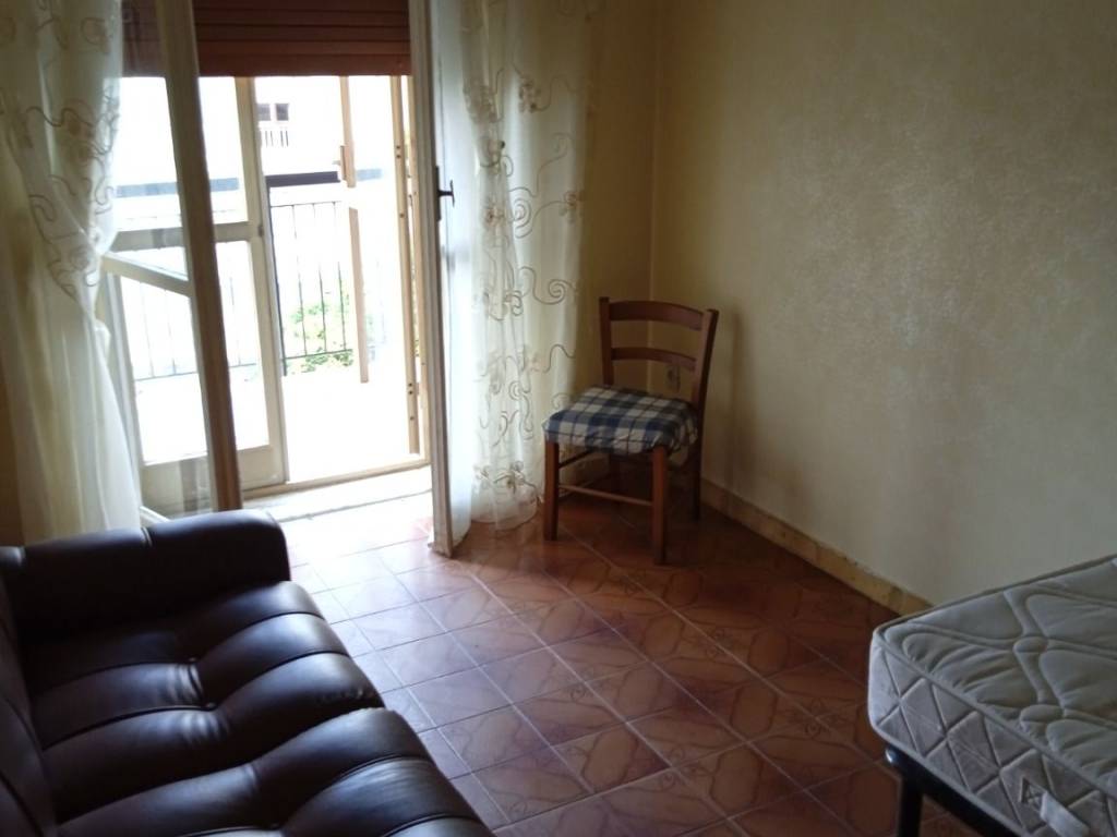 Appartamento a Vibo valentia in Viale Accademie Vibonesi Traversa 4 - Foto 4