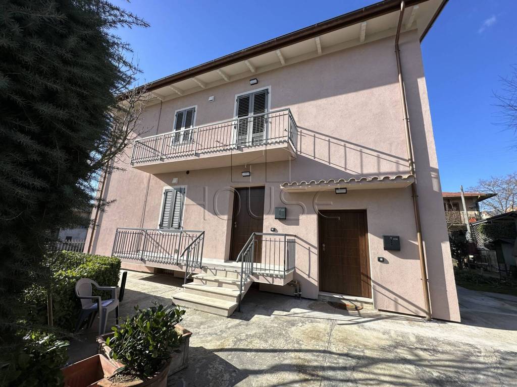 Appartamento a Città di castello in via fratelli ramaccioni, 16 - Foto 3
