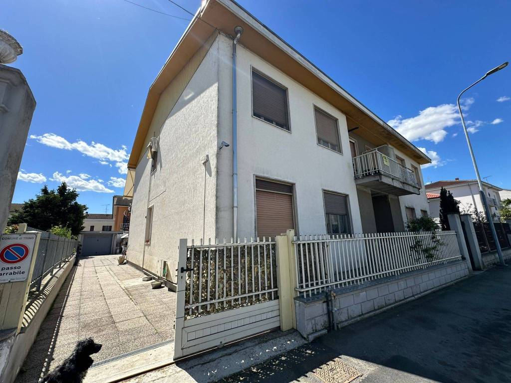 Casa indipendente a Trino in Via Cesare Battisti - Foto 2