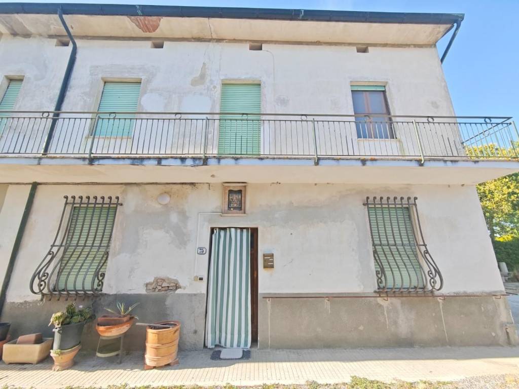 Casa indipendente a Ponsacco in Via Vecchia di Pontedera - Foto 2