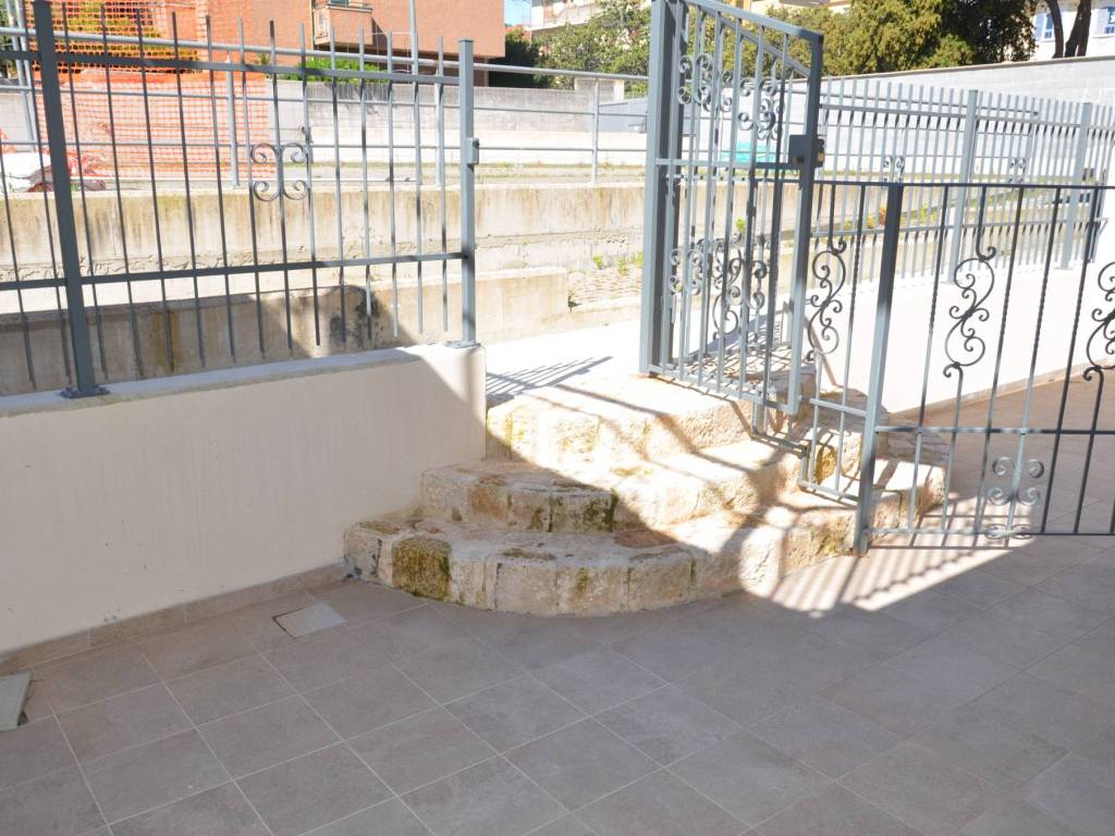 Casa indipendente a Spotorno in Via Giuseppe Mazzini - Foto 2