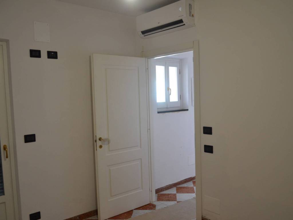 Casa indipendente a Spotorno in Via Giuseppe Mazzini - Foto 5