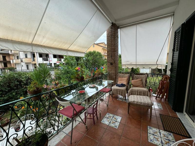 Villa a Falerna in Viale della Libertà - Foto 3