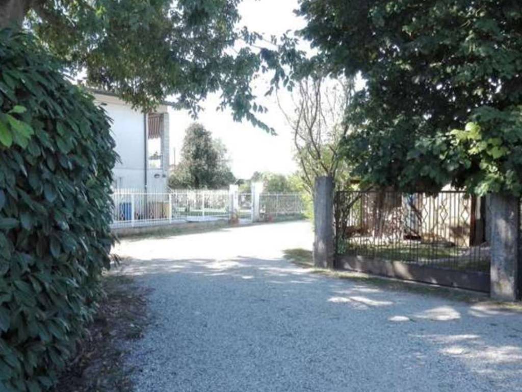 Casa indipendente a Vedelago in Via Stazione - Foto 2