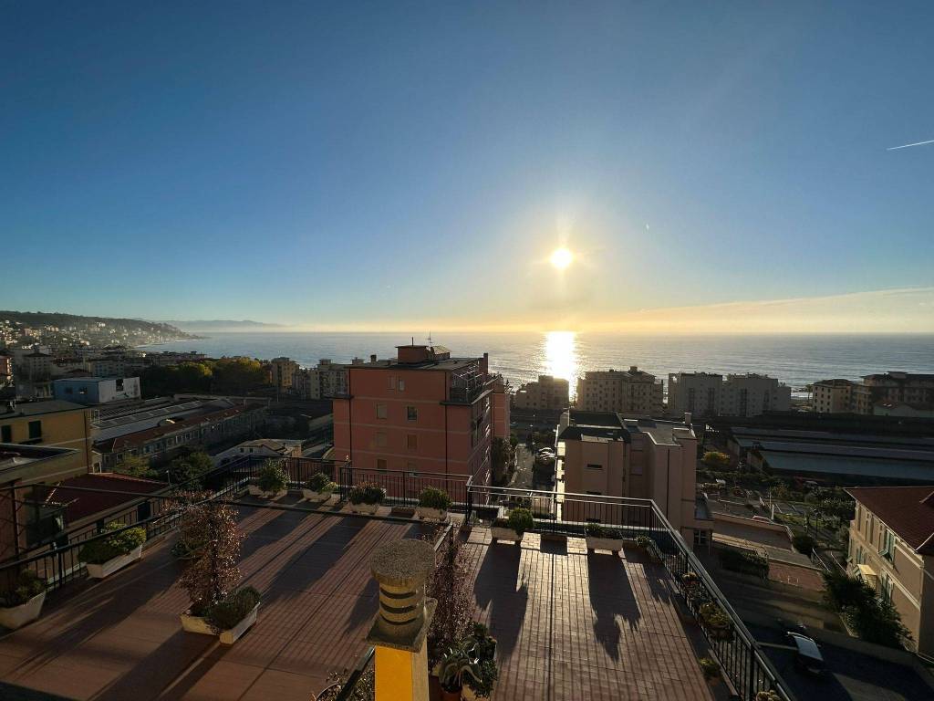 Appartamento a Cogoleto in Via Beuca - Foto 4