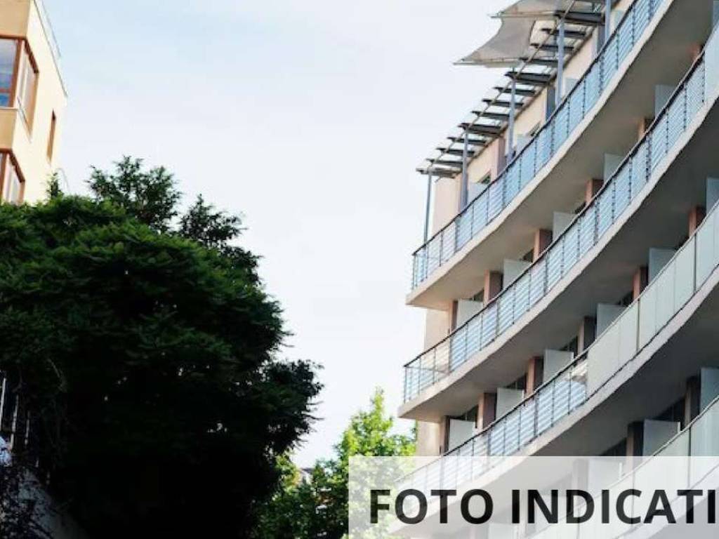 Appartamento a Ancona in Piazza Benvenuto Stracca - Foto 3