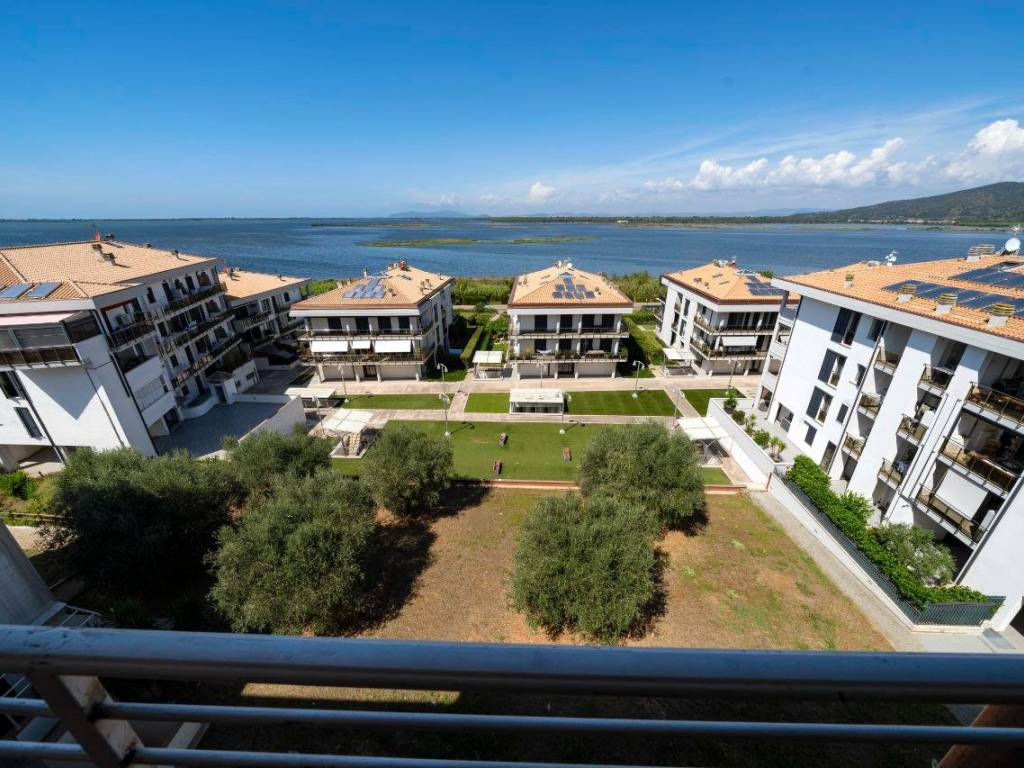 Attico / mansarda a Orbetello in Via Sandro Pertini, 5 - Foto 4