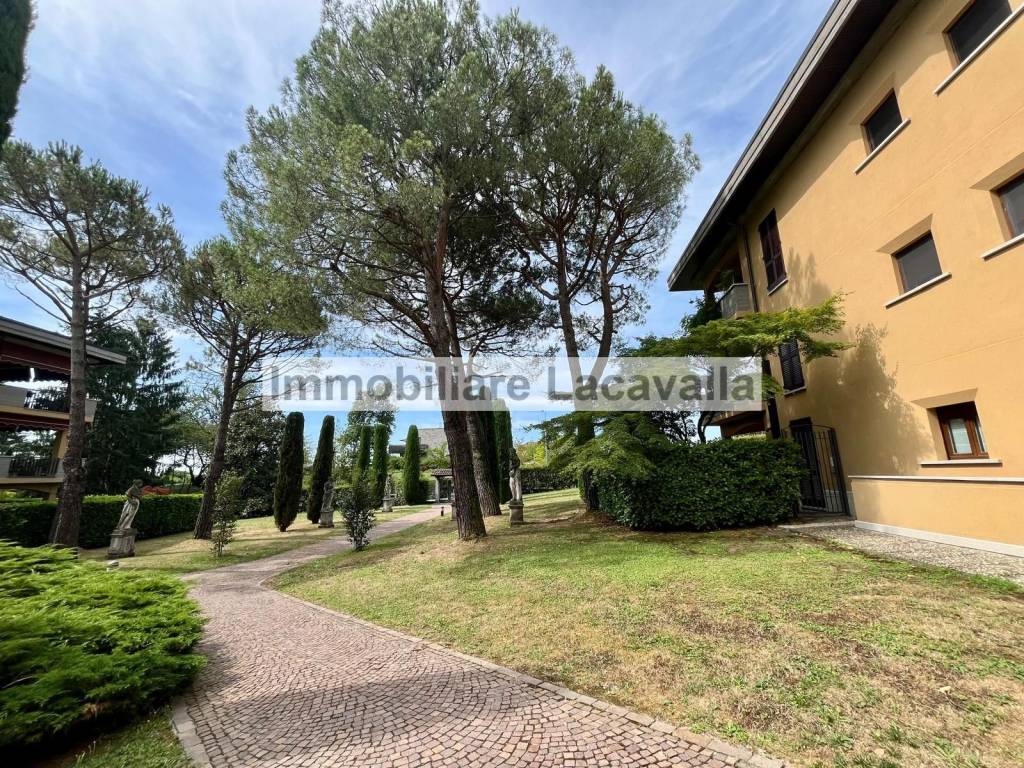 Appartamento a Varese in Via Ciro Menotti, 78 - Foto 3