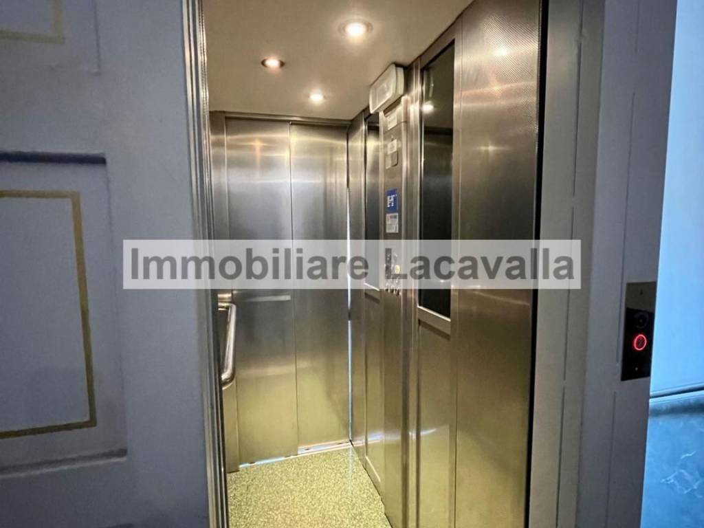 Appartamento a Varese in Piazza della Repubblica, 5 - Foto 4