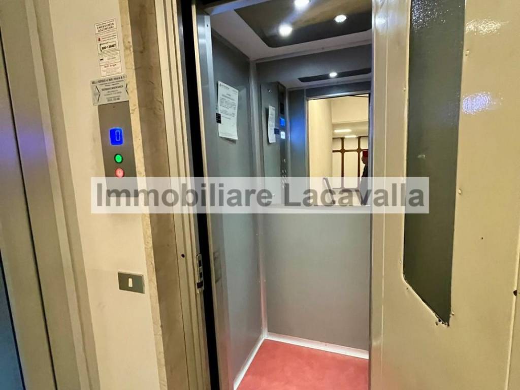 Appartamento a Varese in Via Carlo Avegno, 4 - Foto 3