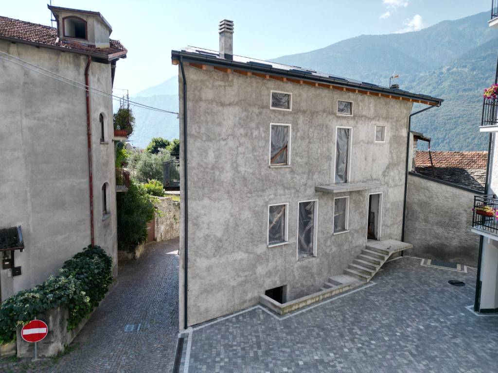 Casa indipendente a Traona in Via Roma, 20 - Foto 5