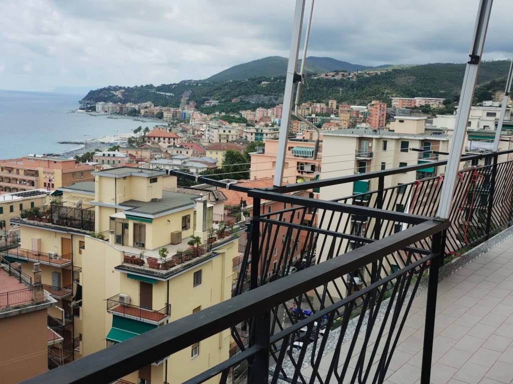 Appartamento a Cogoleto in Via Gioiello, 161 - Foto 4