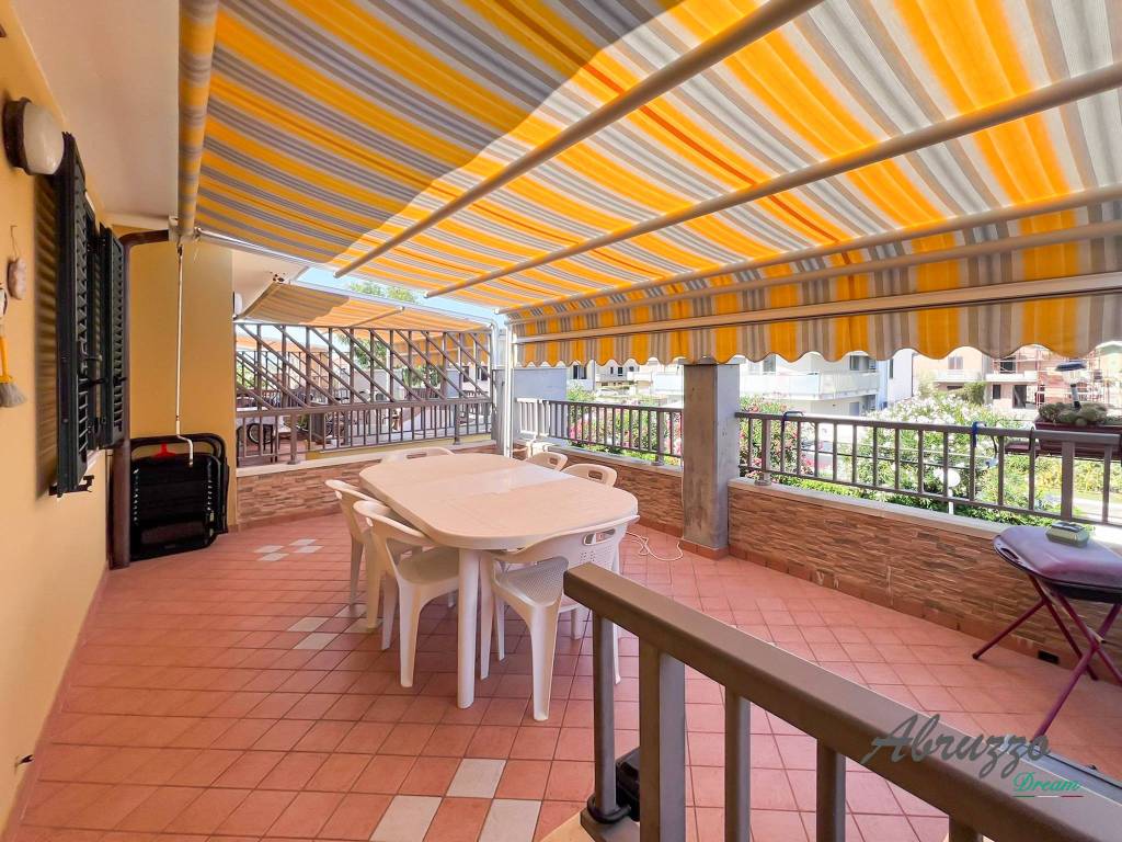 Appartamento a Montenero di bisaccia in Viale Andrea Doria, 49 - Foto 4