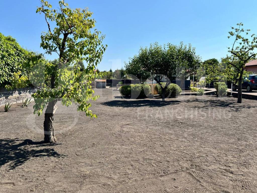 Villa a Nicolosi in Via Ragalidda, 61 - Foto 3