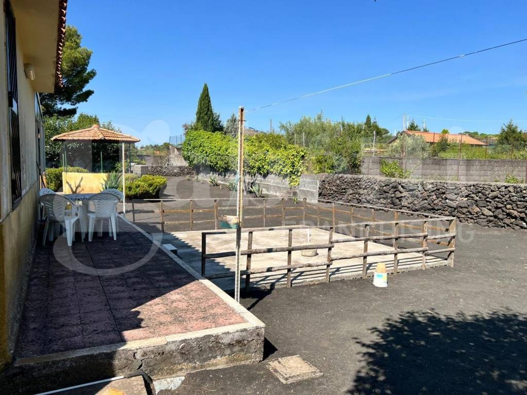 Villa a Nicolosi in Via Ragalidda, 61 - Foto 5