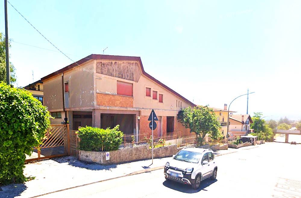 Villa a Avezzano in VIA DEI FIORI, 38 - Foto 3