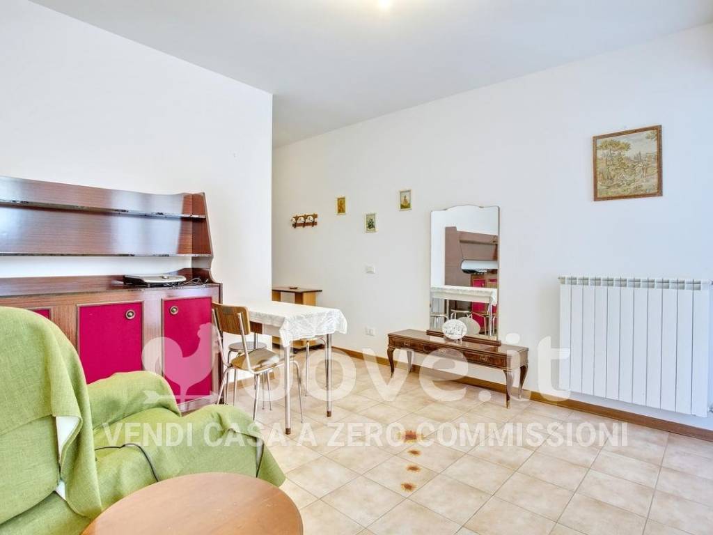 Appartamento a Luino in Via Filippo Turati, 106 - Foto 4