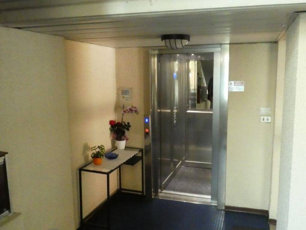 Appartamento a Trieste in Via Luigi De Jenner, 16 - Foto 4