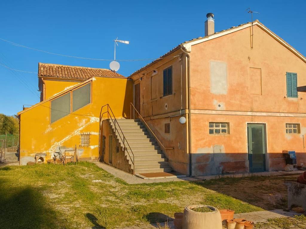 Rustico / casale a Jesi in Via Gangalia Alta - Foto 2