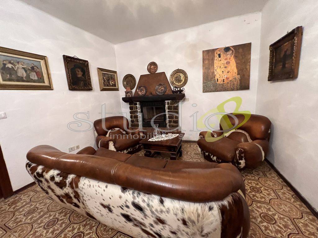 Appartamento a Apricale in Via Camillo Benso di Cavour - Foto 3