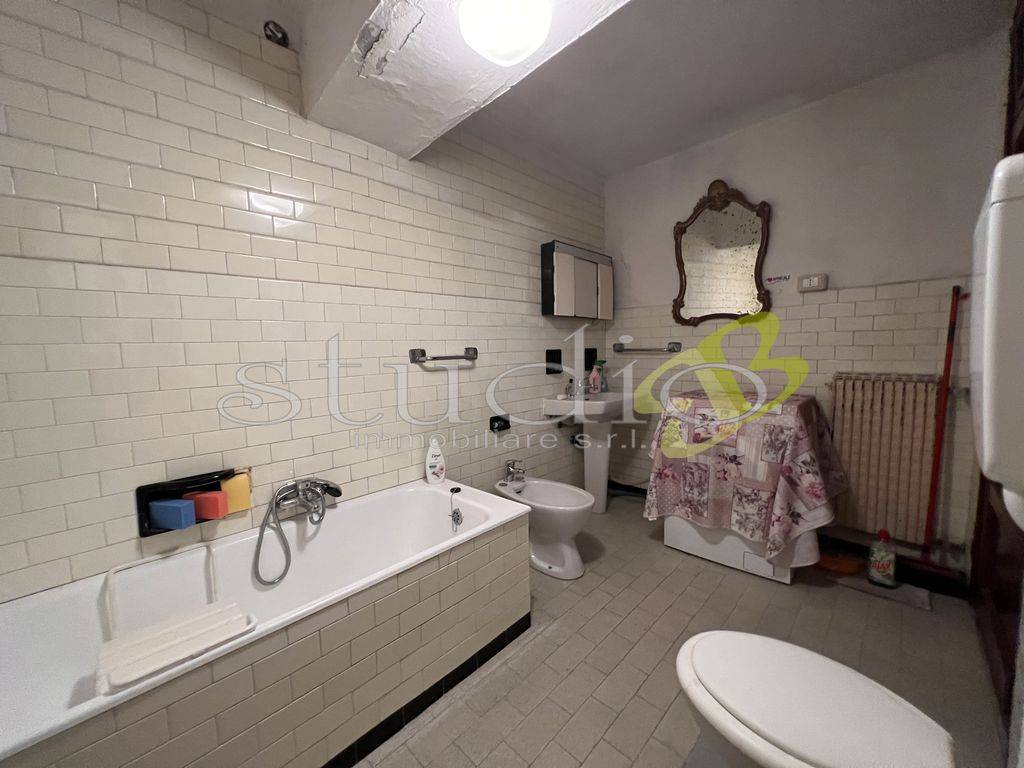 Appartamento a Apricale in Via Camillo Benso di Cavour - Foto 4