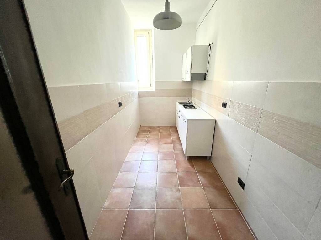 Appartamento a Vercelli in Piazza Alessandro d'Angennes - Foto 3