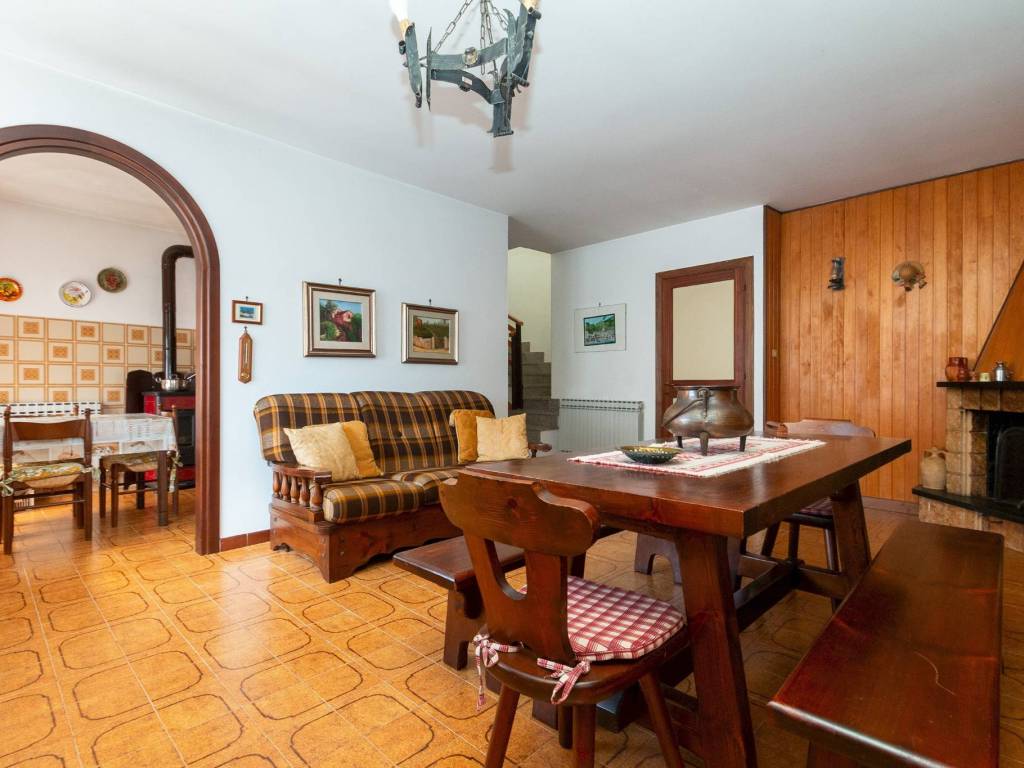 Casa indipendente a Demonte in Via Cornaletto, SNC - Foto 3