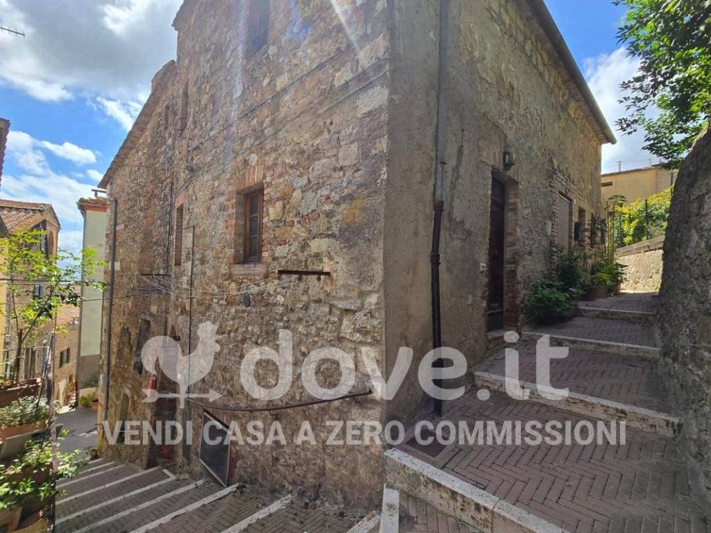 Appartamento a Castiglione d'orcia in Borgo Vittorio Emanuele, 65 - Foto 2